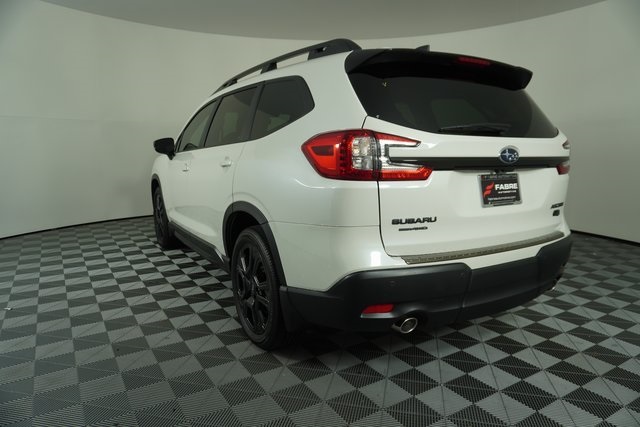 2025 Subaru Ascent Onyx Edition Touring photo 4