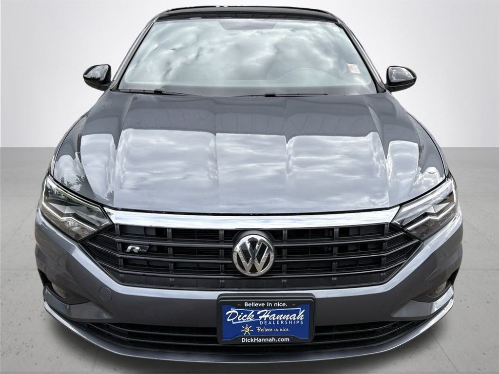 2021 Volkswagen Jetta R-Line photo 3