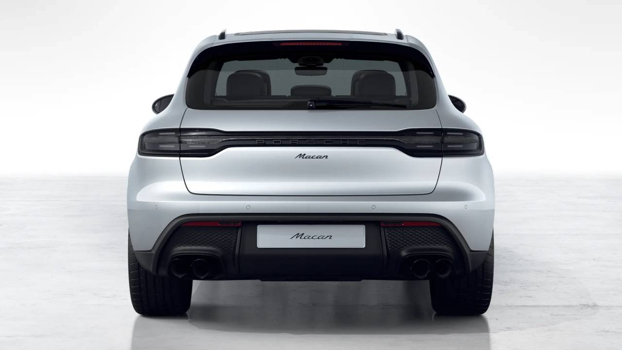2026 Porsche Macan T photo 8