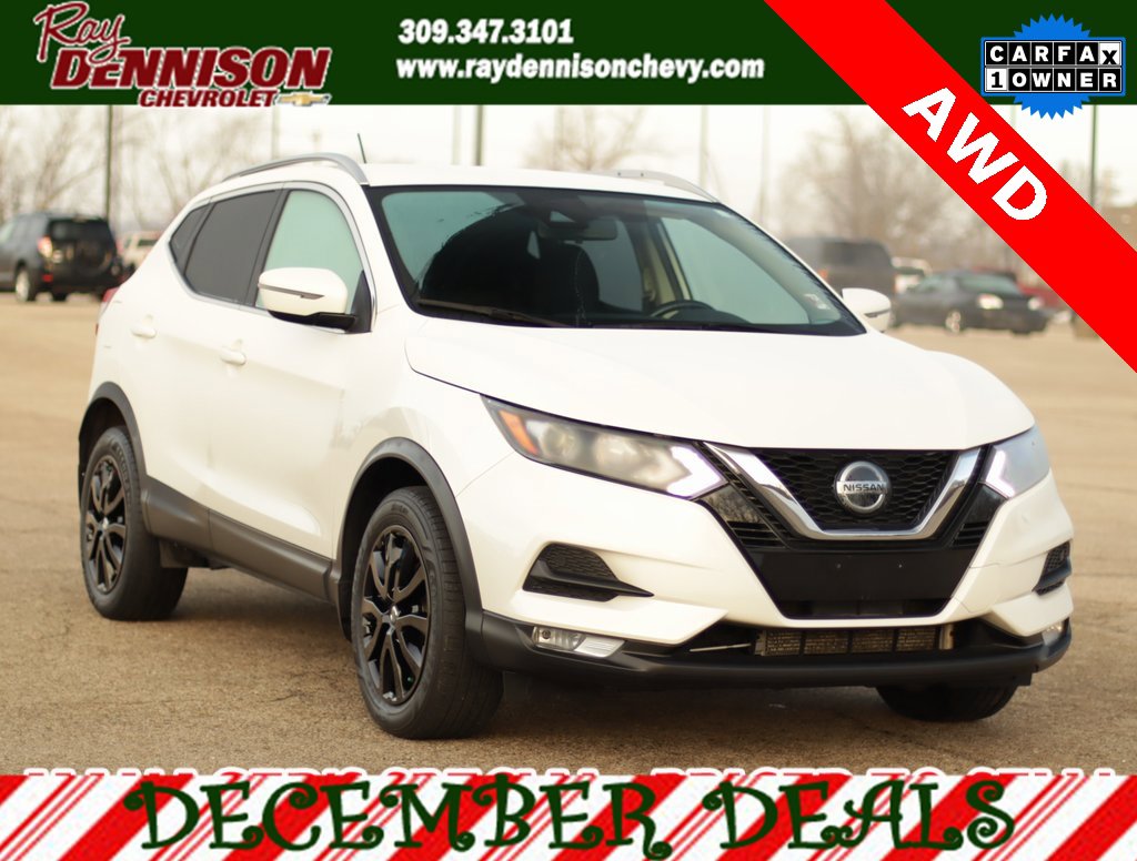 2021 Nissan Rogue Sport SV's photo