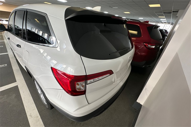 2020 Honda Pilot LX photo 4