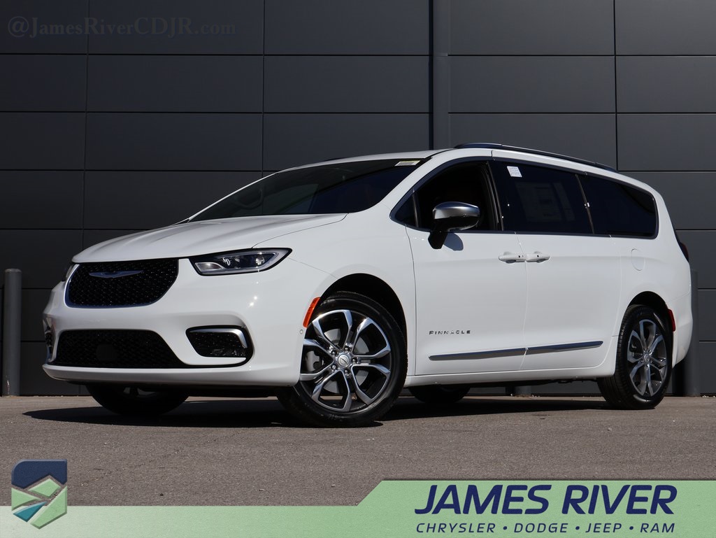 2026 Chrysler Pacifica Pinnacle's photo