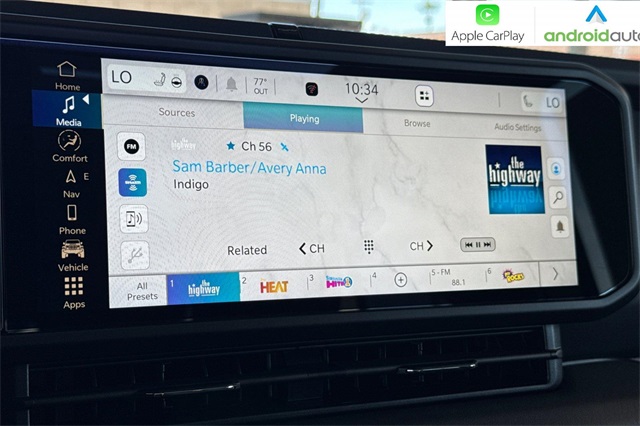 2025 Jeep Wrangler Sahara photo 4