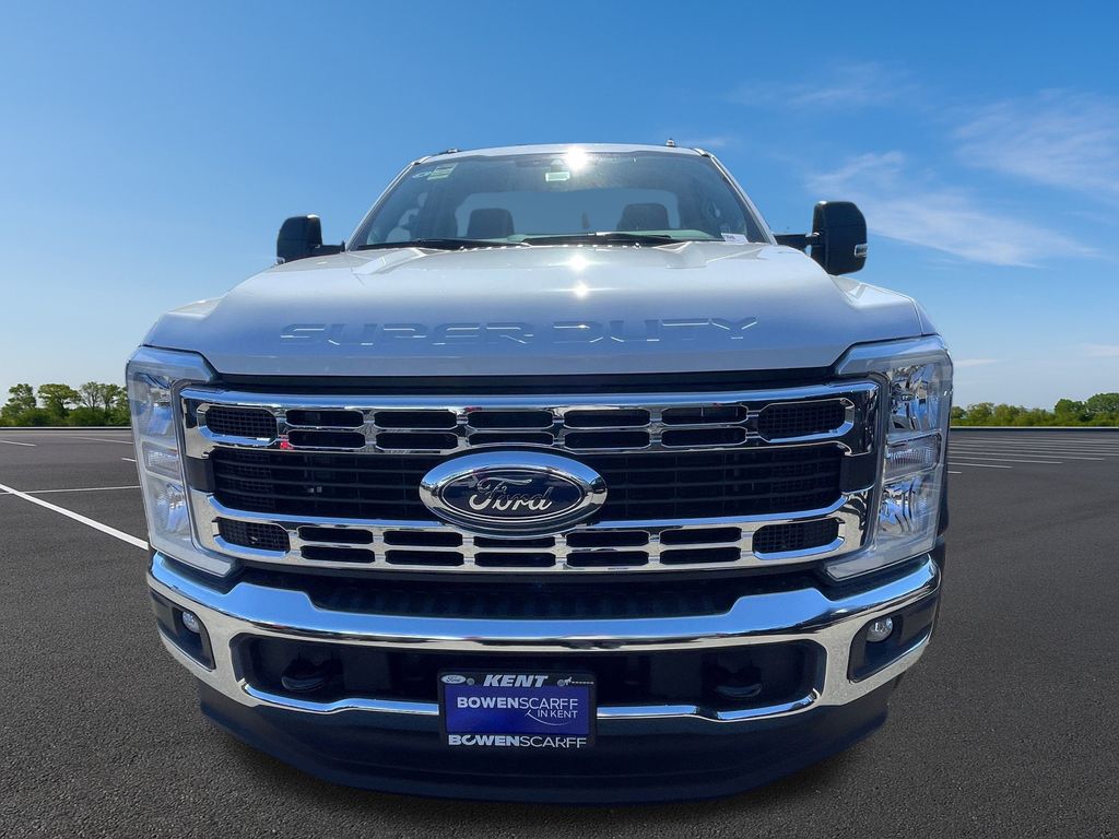 2024 Ford F-450 XL photo 2