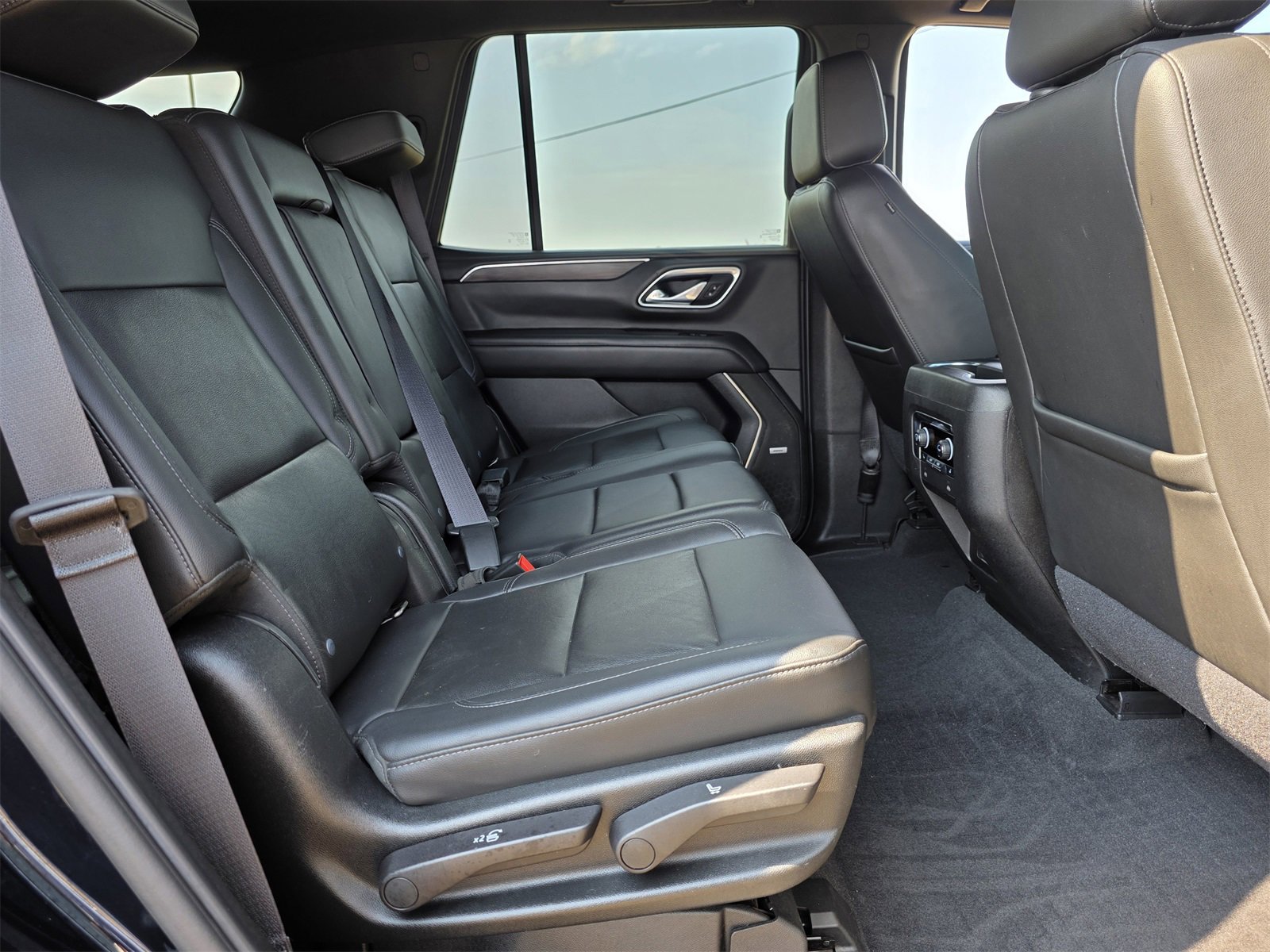 2021 Chevrolet Tahoe LT photo 20