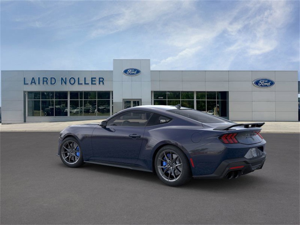 2025 Ford Mustang Dark Horse Premium photo 4
