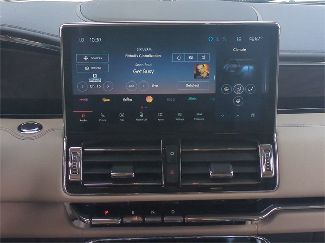 2023 Lincoln Navigator Standard photo 18