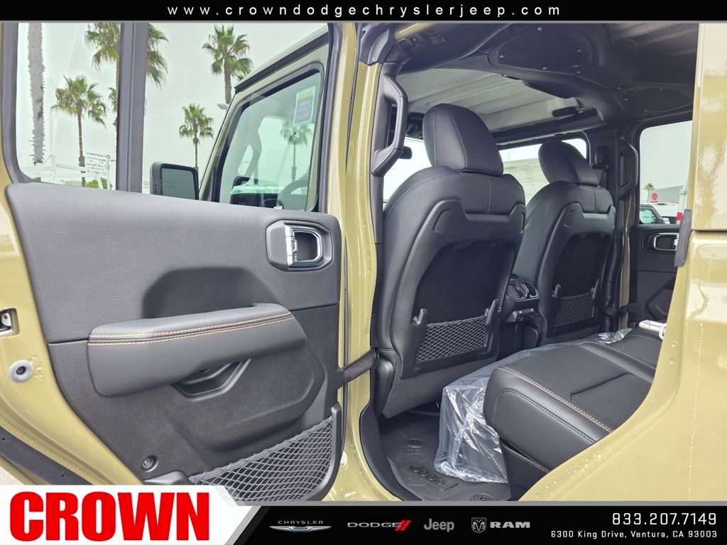 2025 Jeep Gladiator Sport photo 14