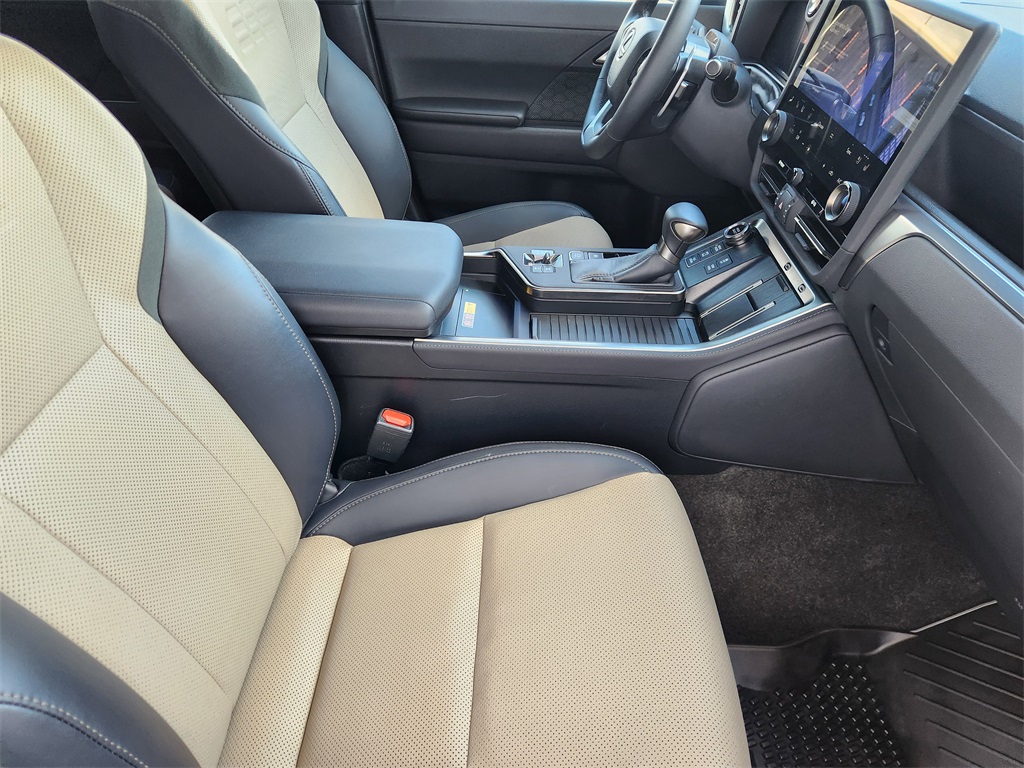 2024 Lexus GX 550 Overtrail photo 14