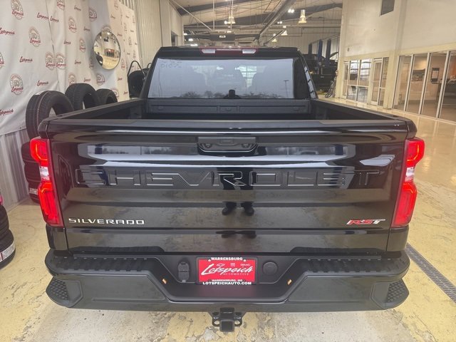 2026 Chevrolet Silverado 1500 RST photo 4