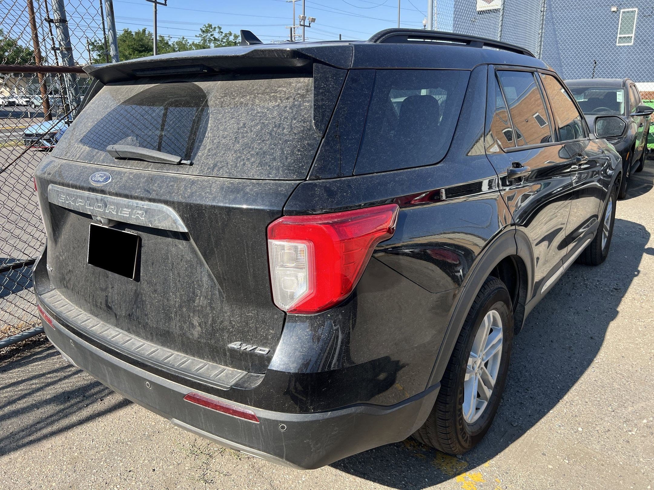 2021 Ford Explorer XLT photo 2