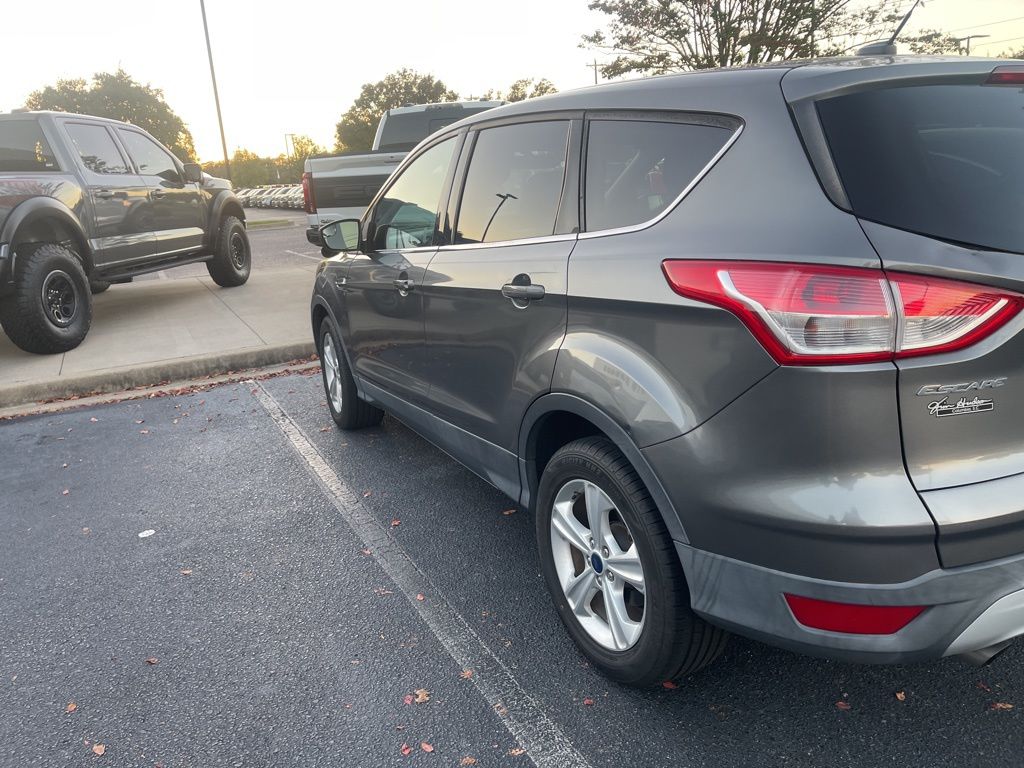 2014 Ford Escape SE photo 2