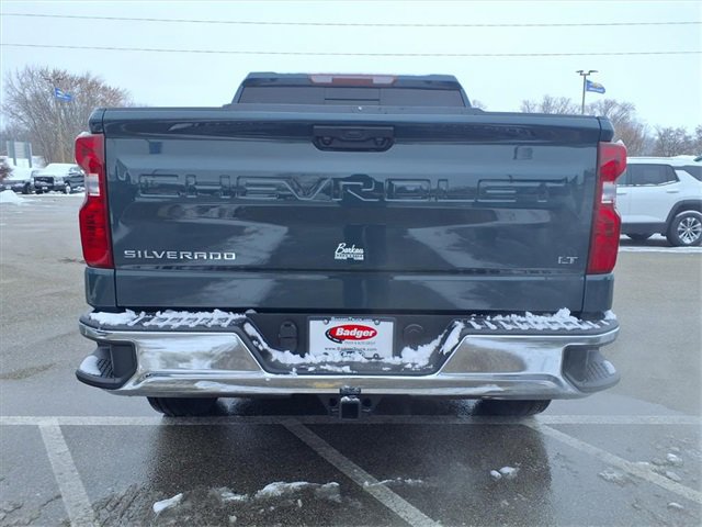 2026 Chevrolet Silverado 1500 LT photo 3