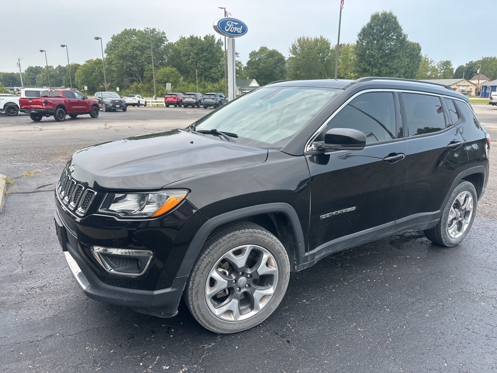 2017 Jeep Compass Limited photo 2