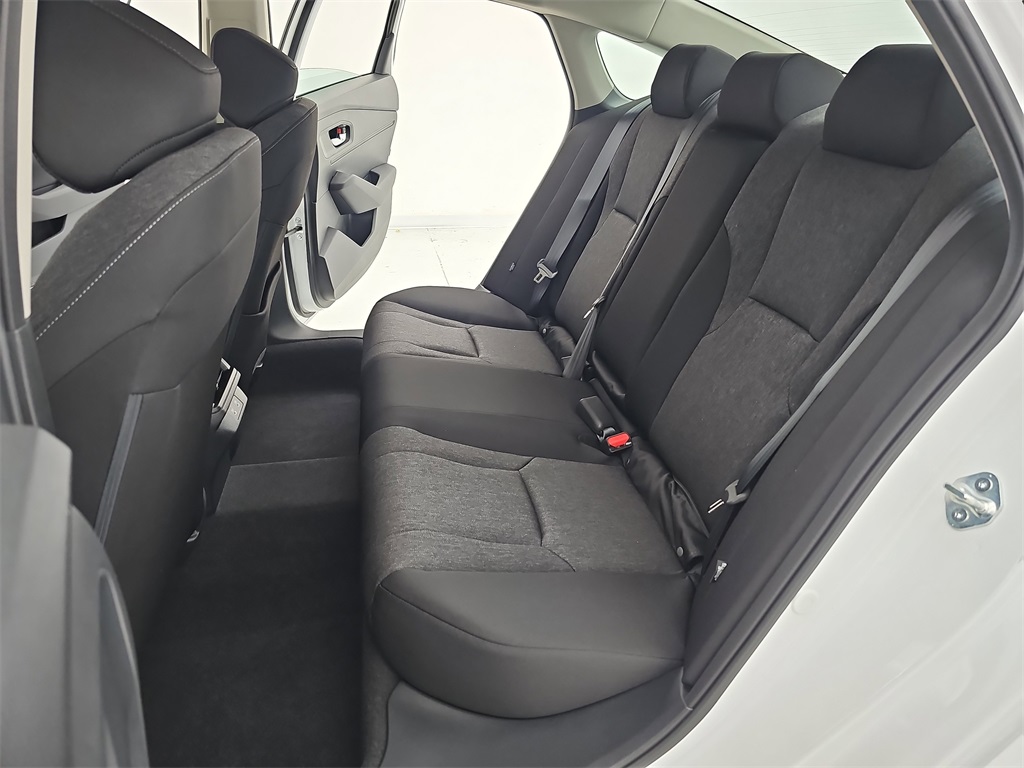2025 Honda Accord LX photo 17
