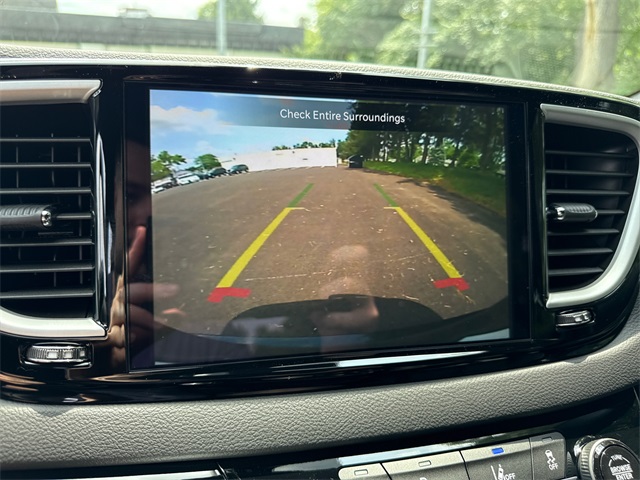 2025 Chrysler Voyager LX photo 3