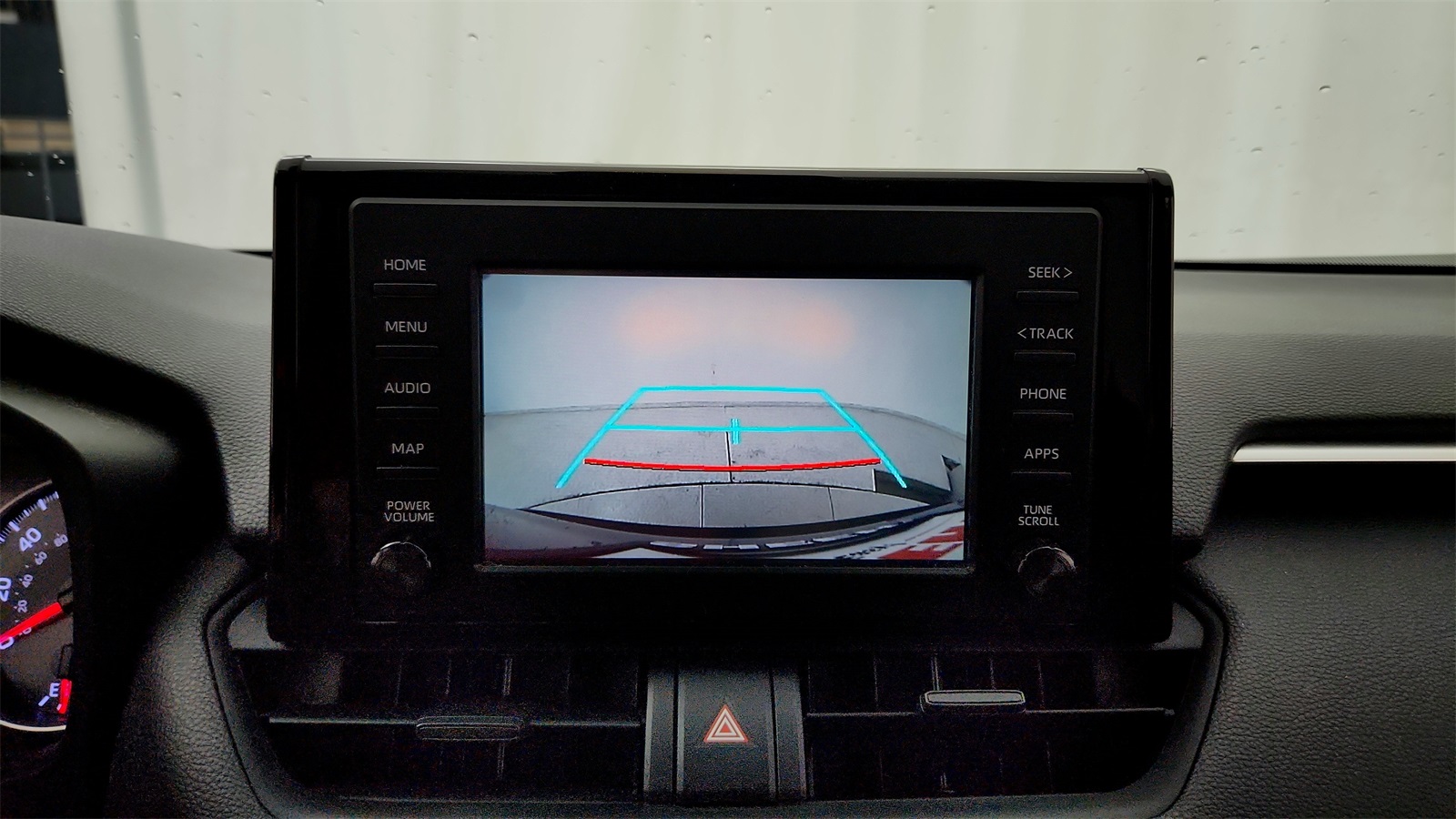 2019 Toyota RAV4 LE photo 29
