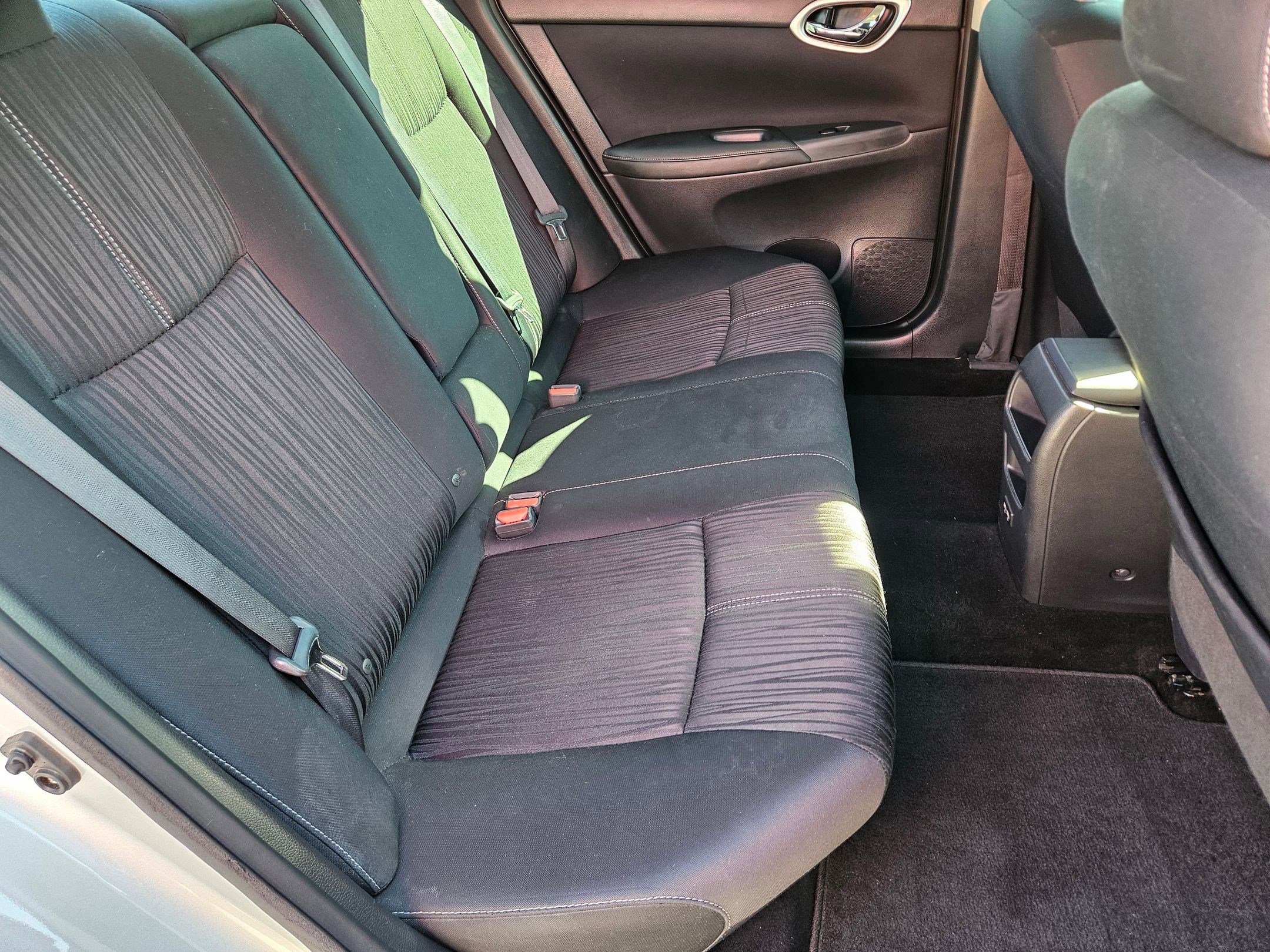 2017 Nissan Sentra SV photo 19