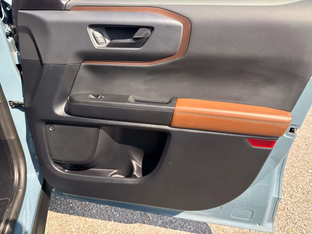 2023 Ford Bronco Sport Outer Banks photo 11