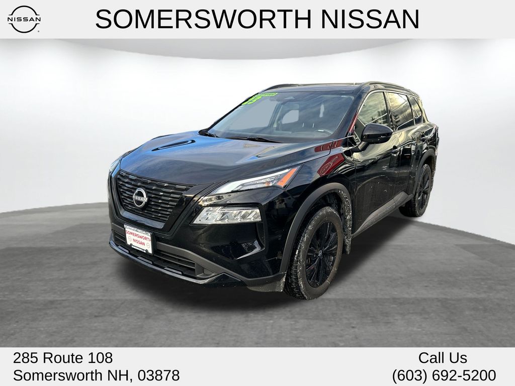 2023 Nissan Rogue SV's photo