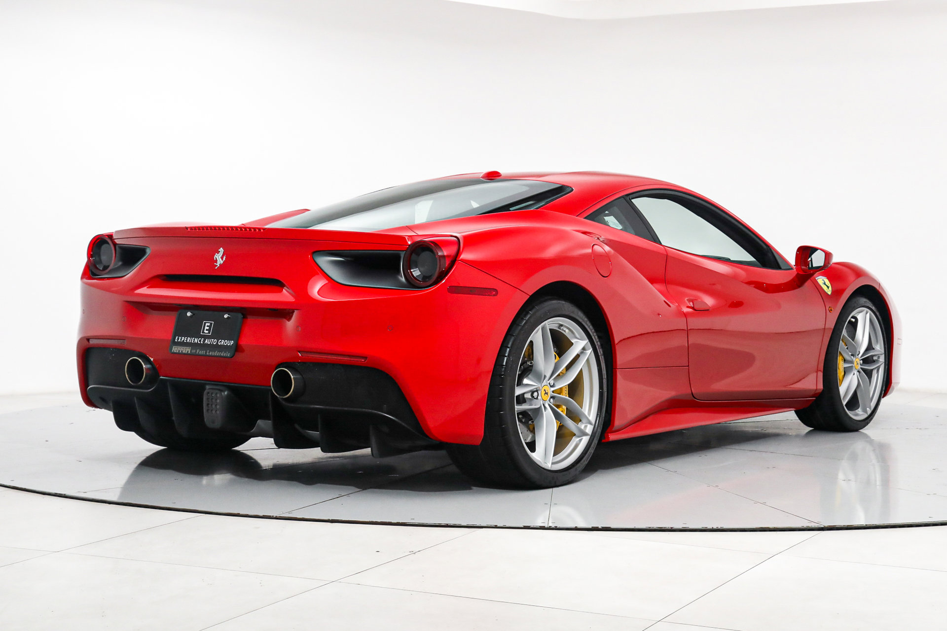 2018 Ferrari 488 GTB photo 3