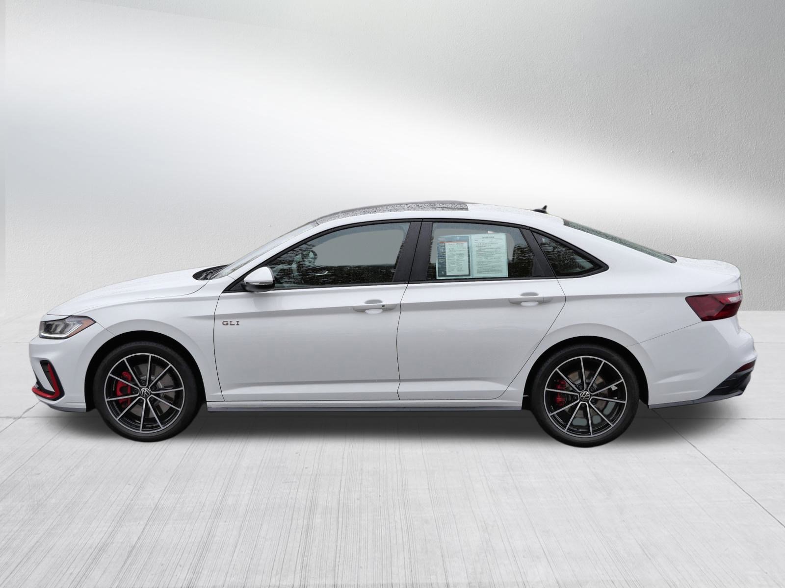 2025 Volkswagen Jetta GLI Autobahn photo 3