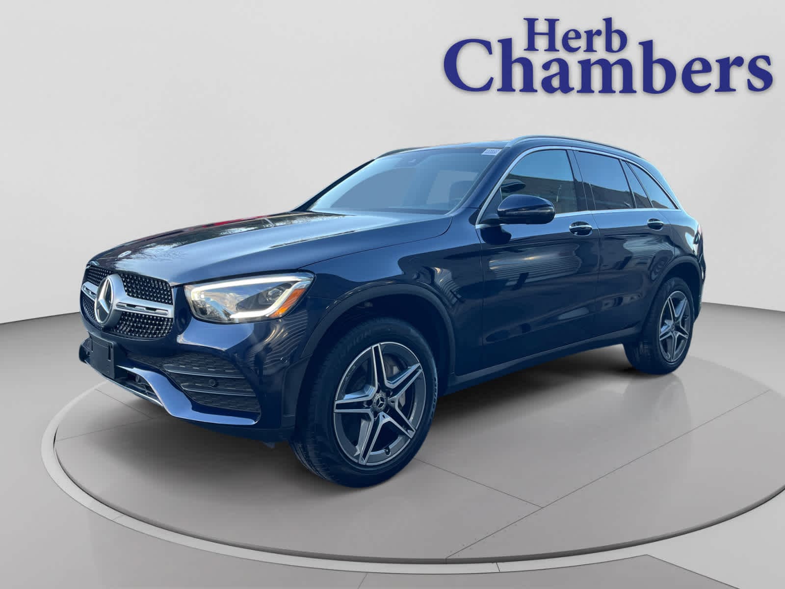 2022 Mercedes-Benz GLC GLC300's photo