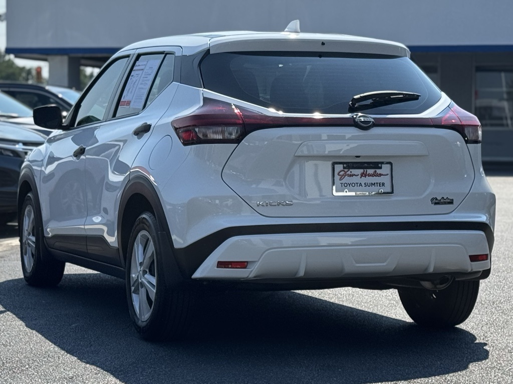 2024 Nissan Kicks S photo 3