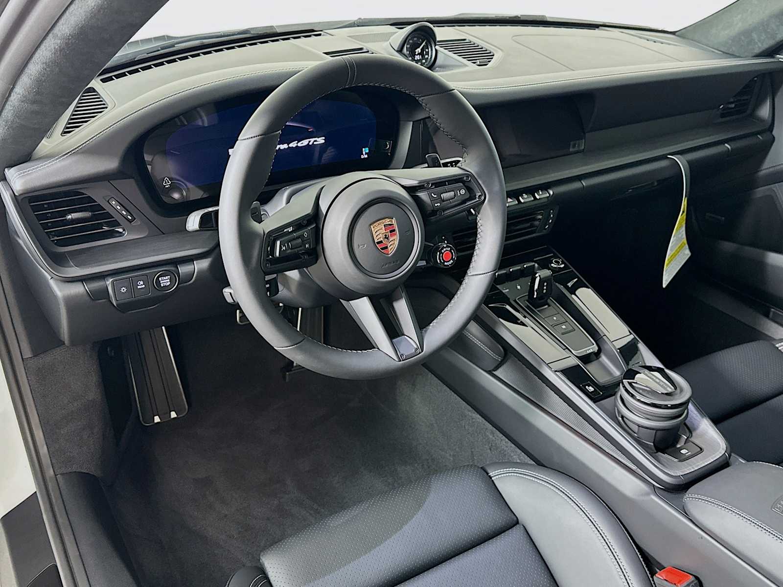2026 Porsche 911 4 GTS photo 4