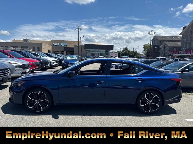2024 Nissan Altima 2.5 SR photo 10