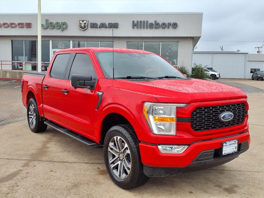 2022 Ford F-150 XL's photo