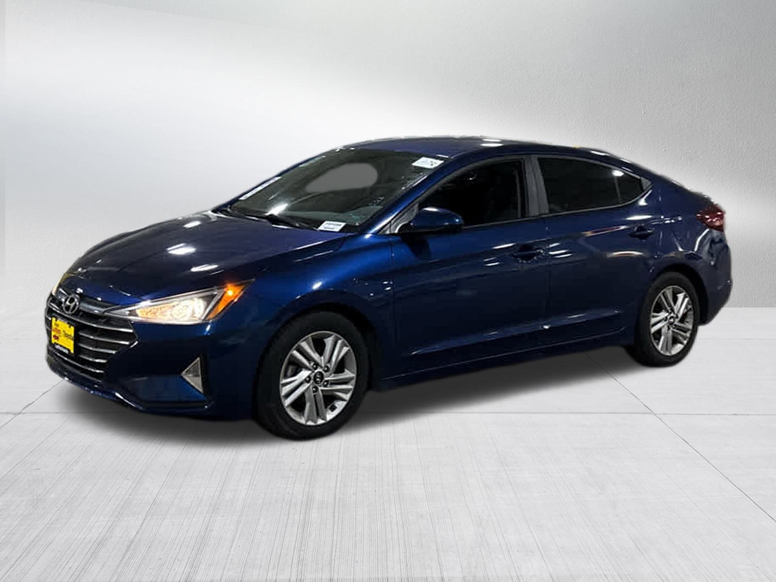 2020 Hyundai Elantra SEL photo 3