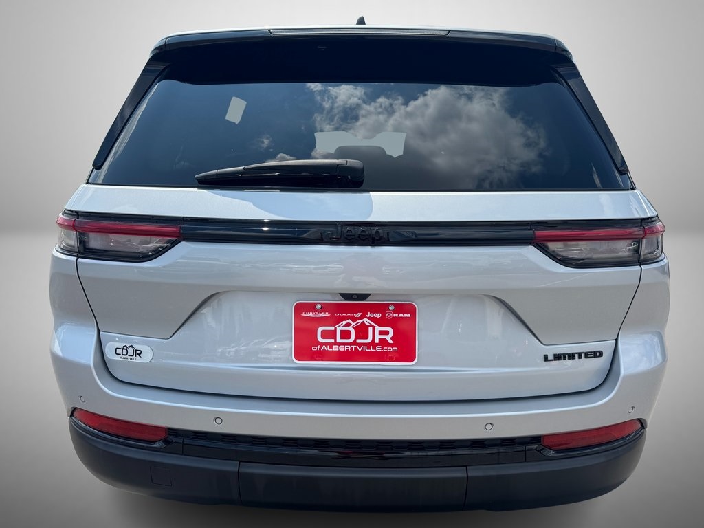 2024 Jeep Grand Cherokee Limited photo 4