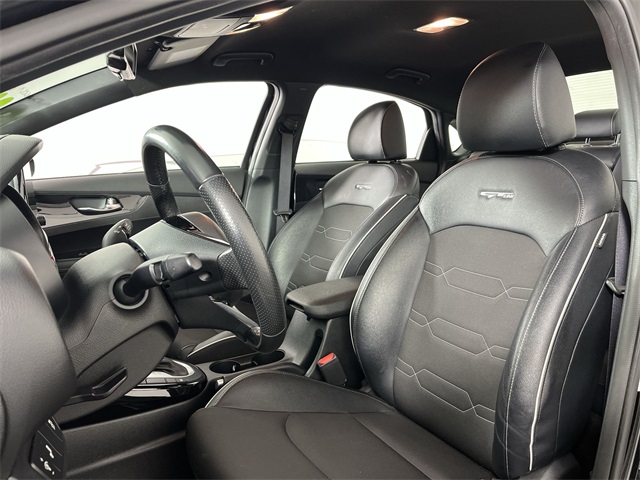 2023 Kia Forte GT-Line photo 3