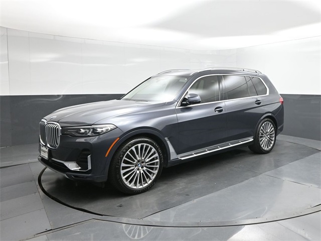 2020 BMW X7 40i's photo