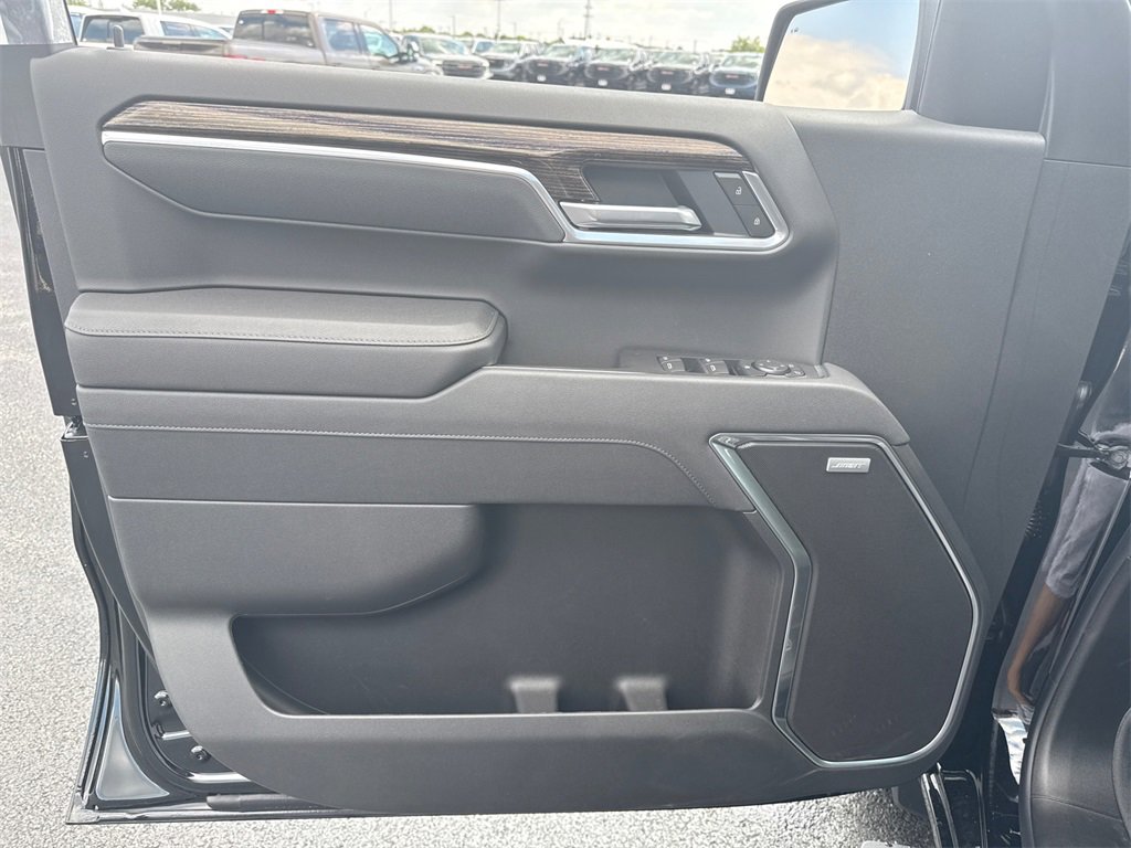 2026 GMC SIERRA - Image 13