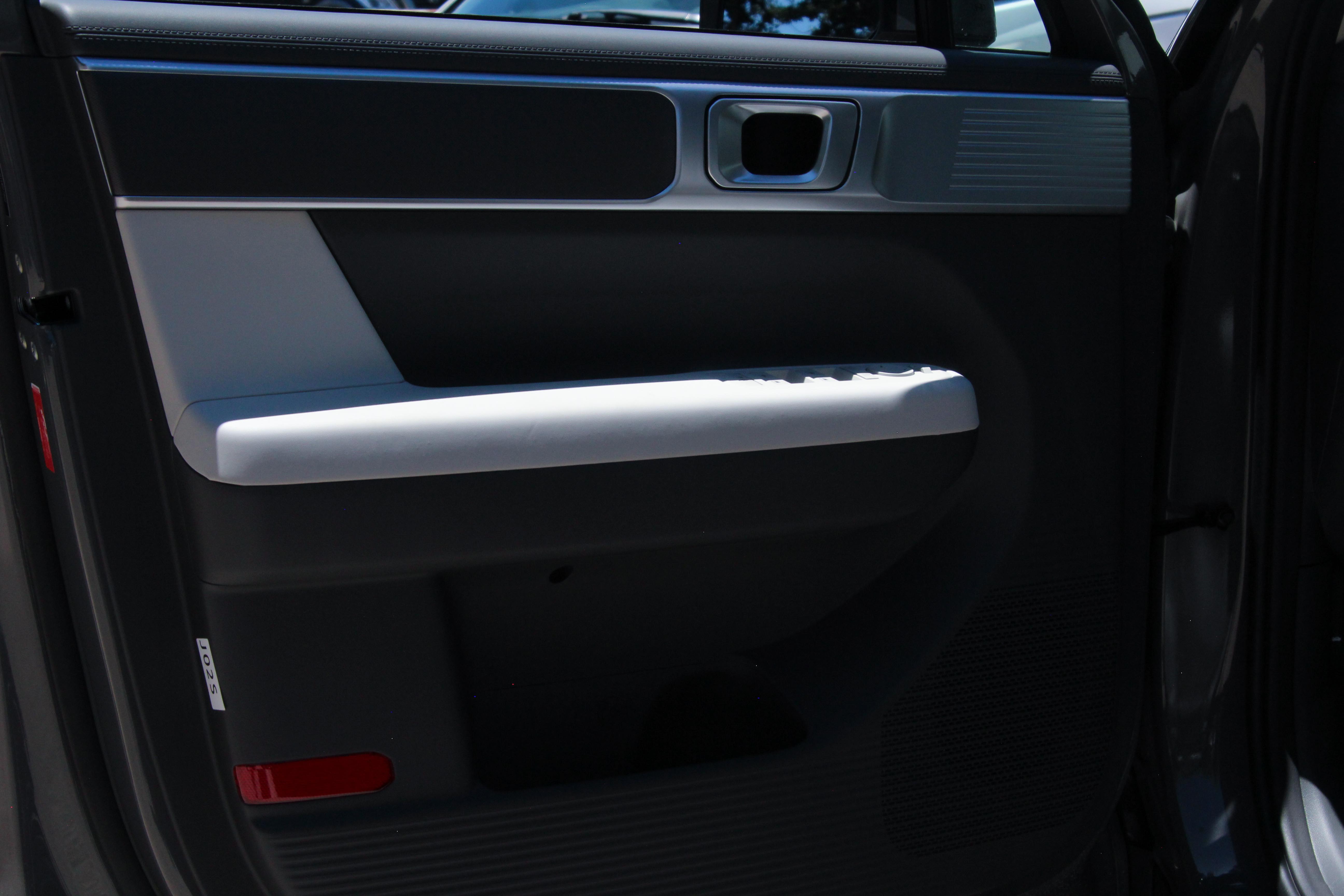 2026 Hyundai Santa Fe SE photo 10
