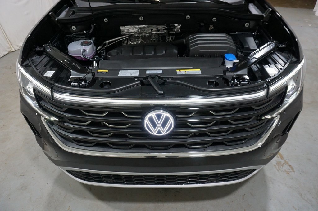 2025 Volkswagen Atlas Cross Sport SE Technology photo 27