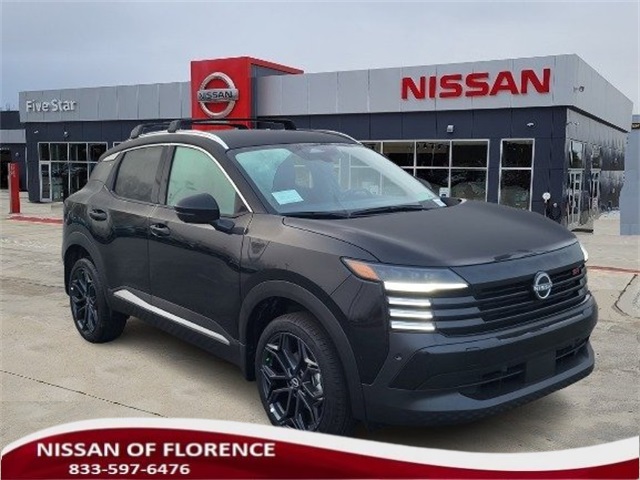 2026 Nissan KICKS SR's photo