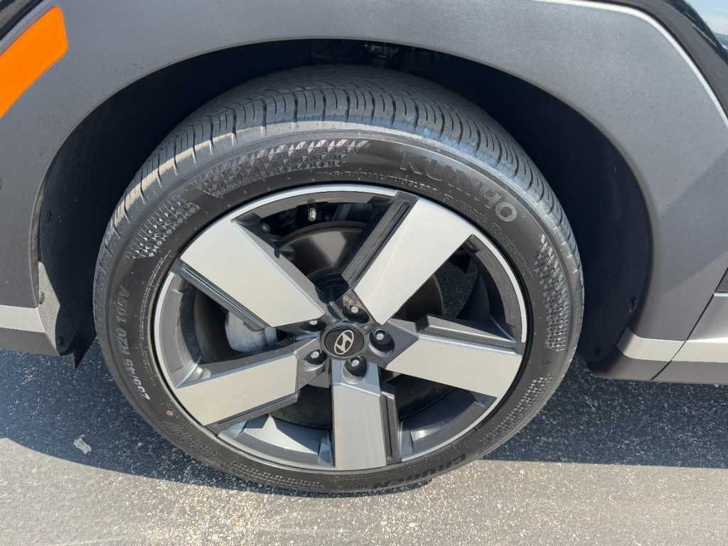 2024 Hyundai Santa Fe Limited photo 4