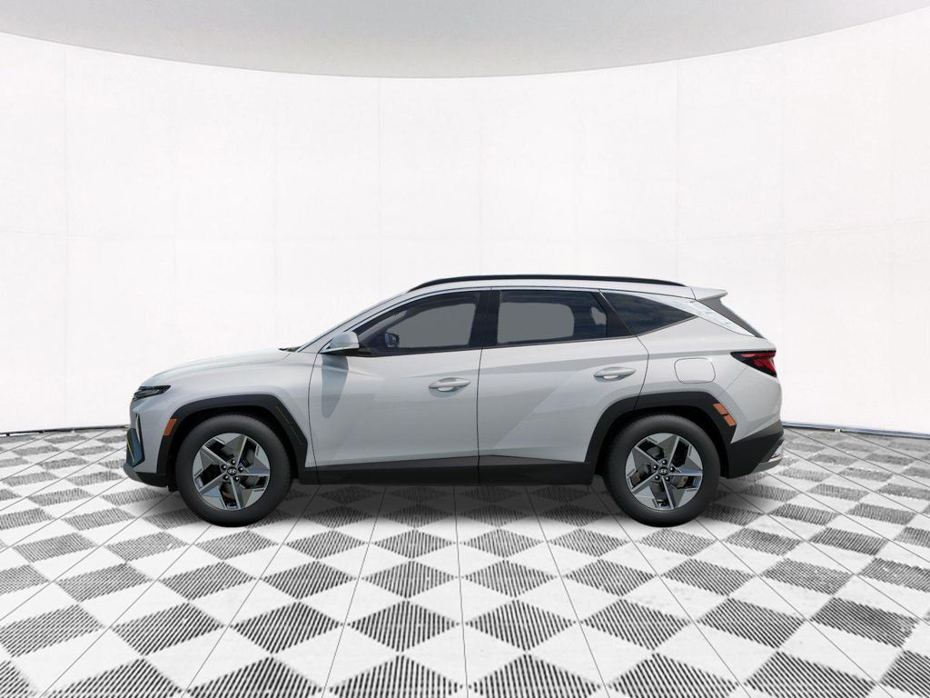 2026 Hyundai Tucson SEL photo 2