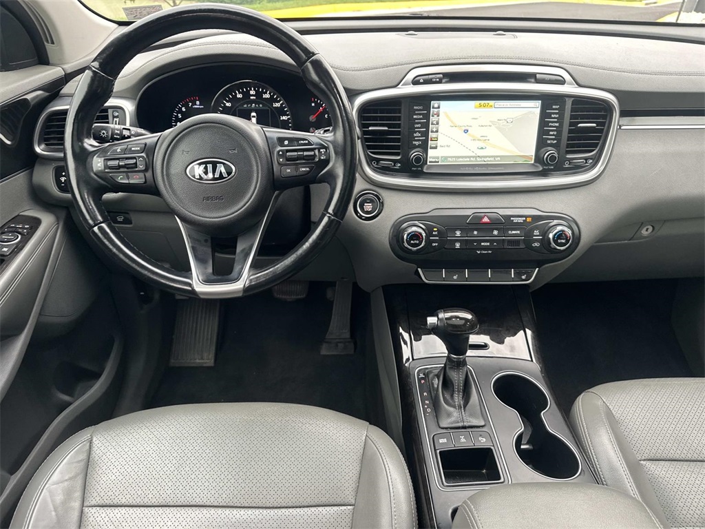 2016 Kia Sorento EX photo 16