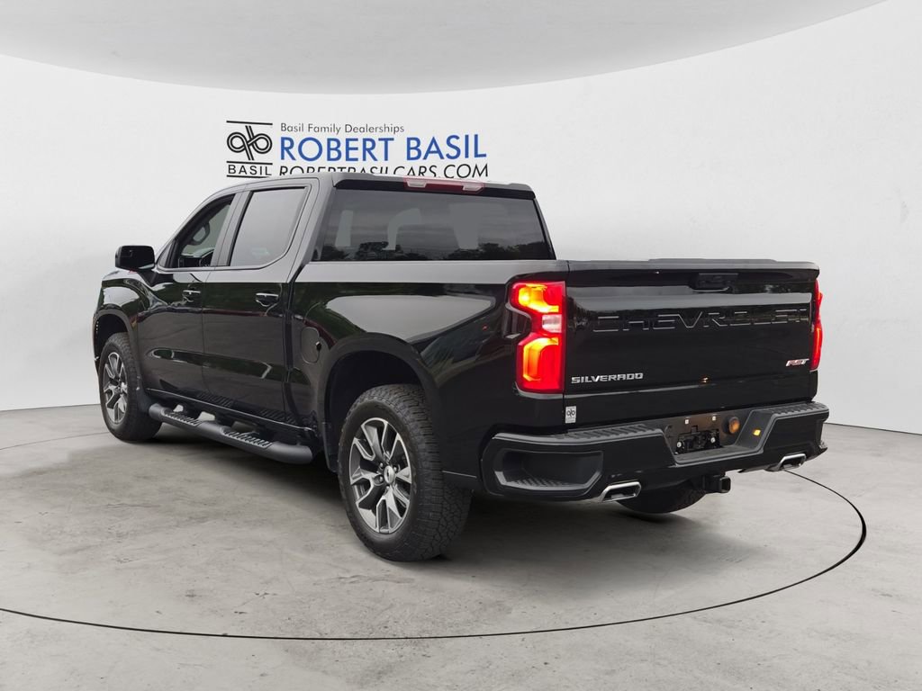 2025 Chevrolet Silverado 1500 RST photo 3