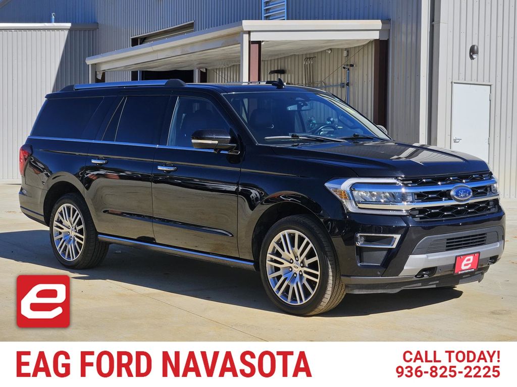 2023 Ford Expedition Limited's photo