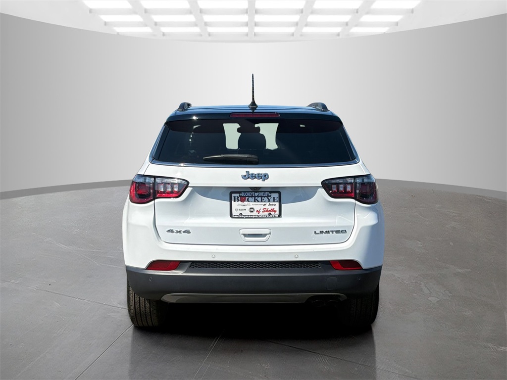 2022 Jeep Compass Limited photo 3