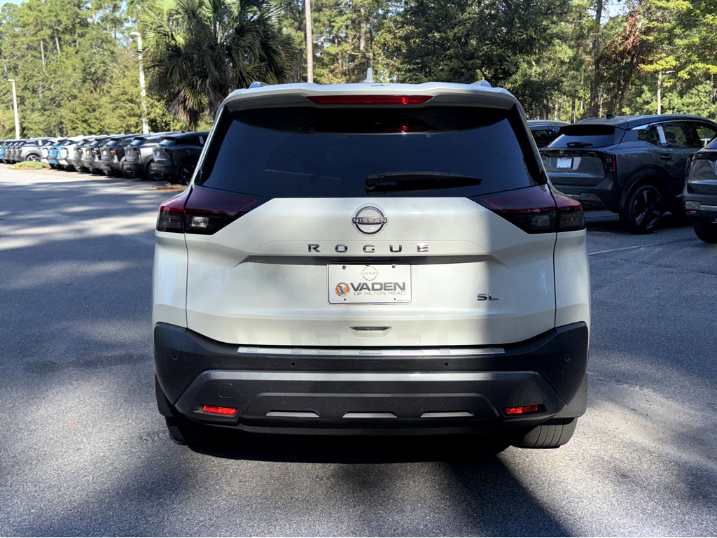 2023 Nissan Rogue SL photo 20