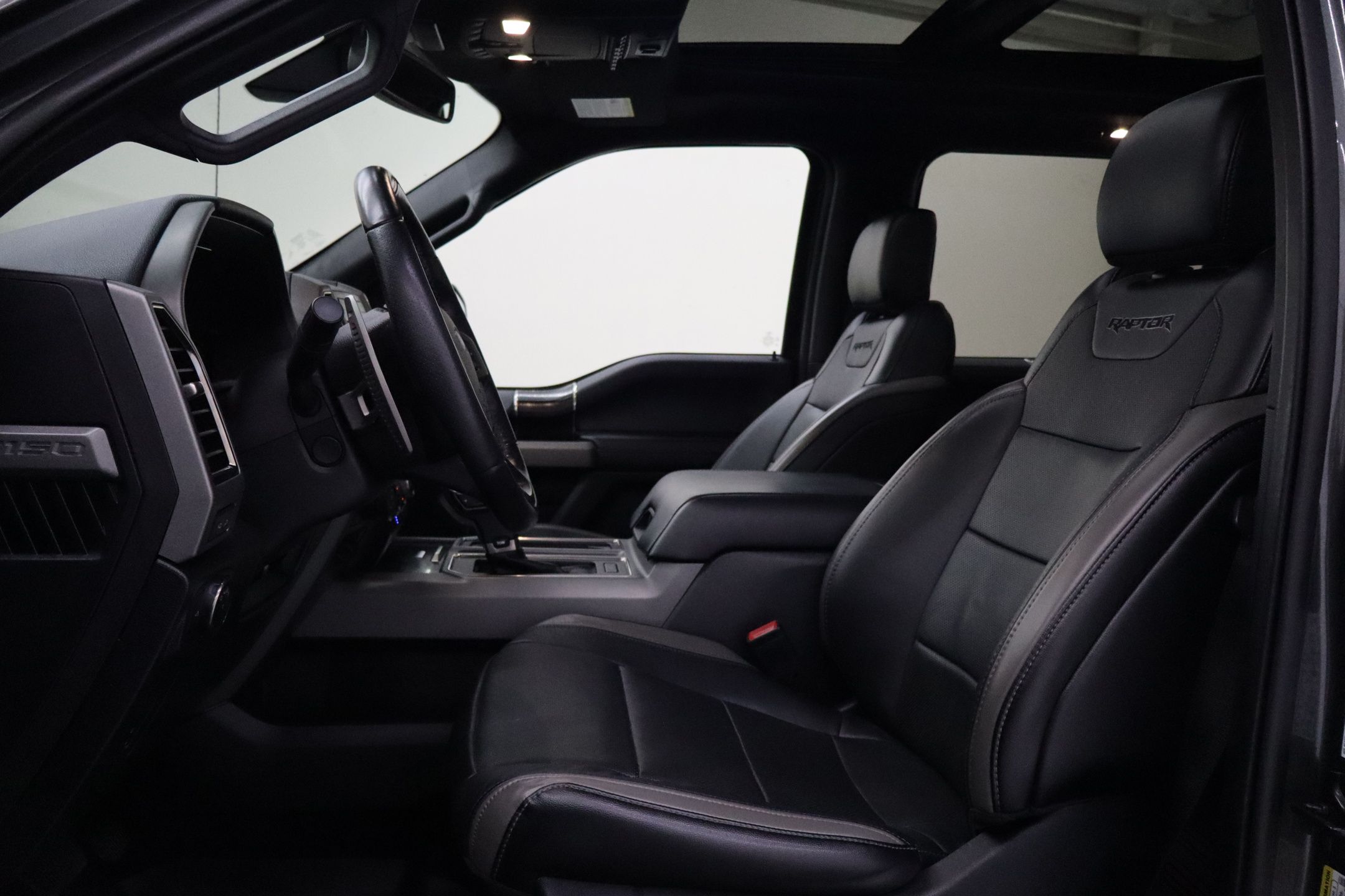 2018 Ford F-150 Raptor photo 12