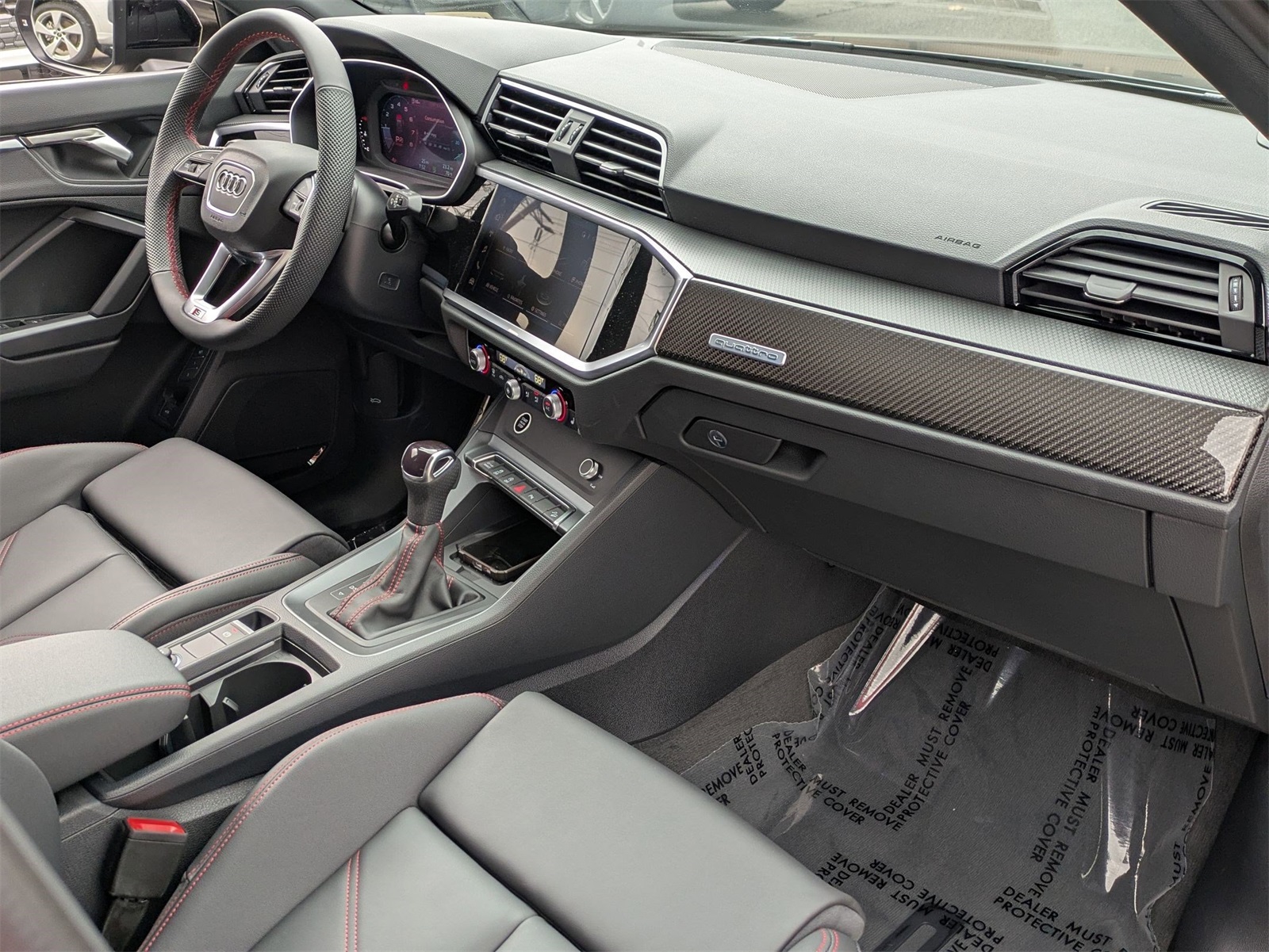 2025 Audi Q3 S line Premium Plus photo 2