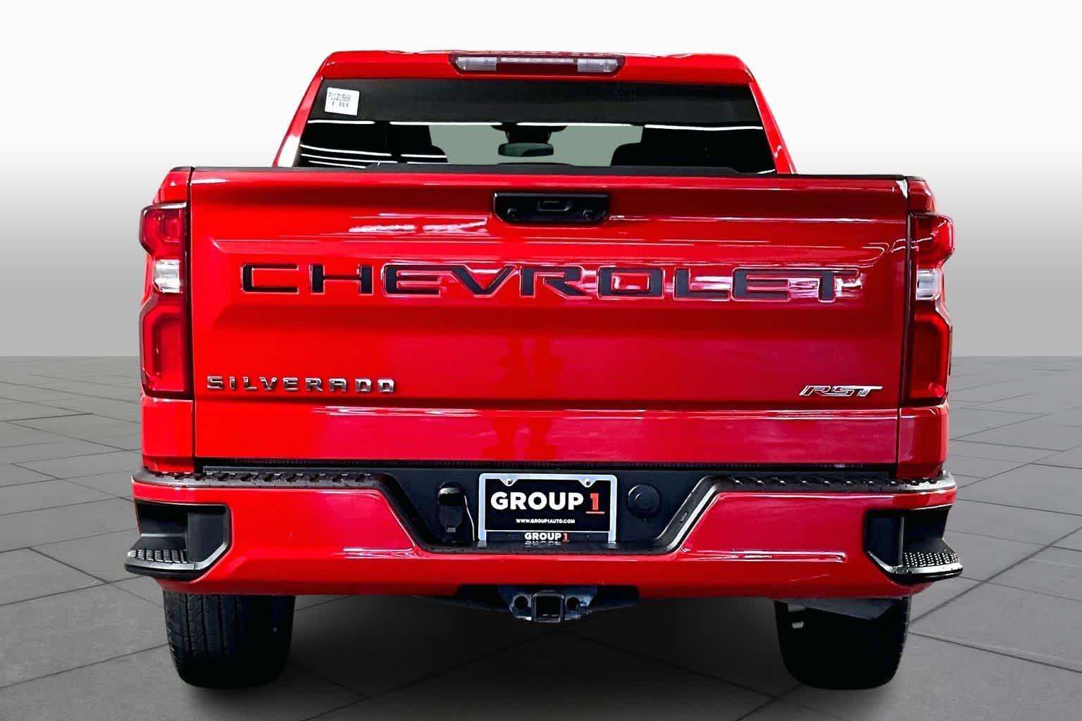 2023 Chevrolet Silverado RST photo 4