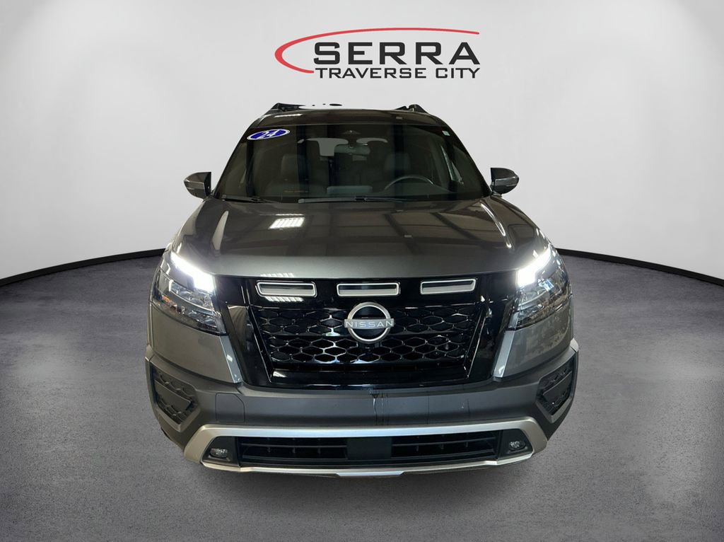 2024 Nissan Pathfinder Rock Creek photo 2